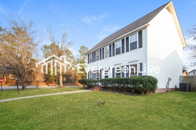 Building Photo - 201 Ambling Cir