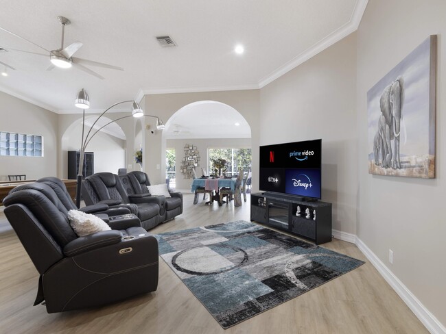 Building Photo - 9734 Harbour Lake Cir