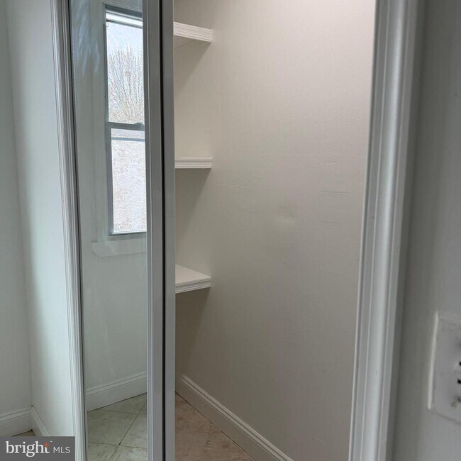 Building Photo - 753 S 22nd St