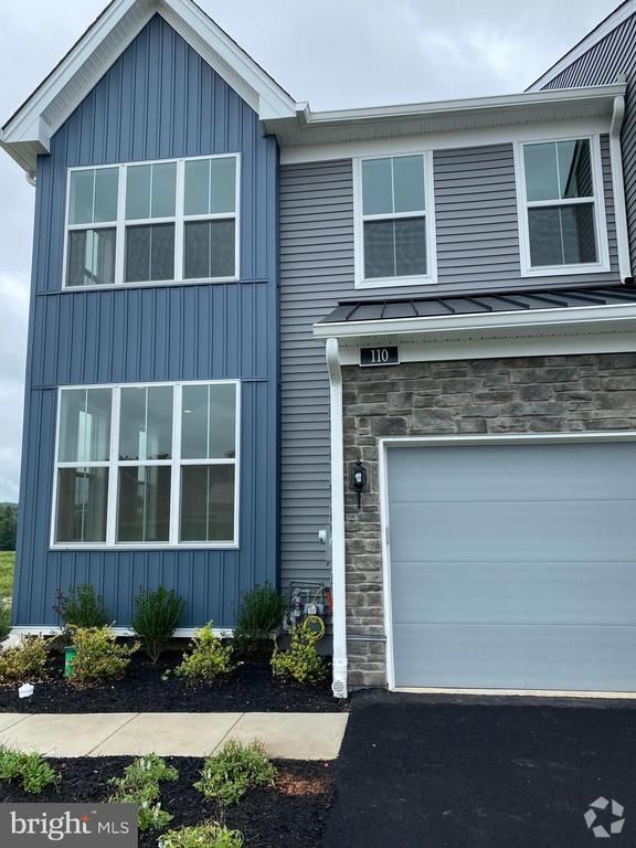 Building Photo - 110 Ginkgo Ln