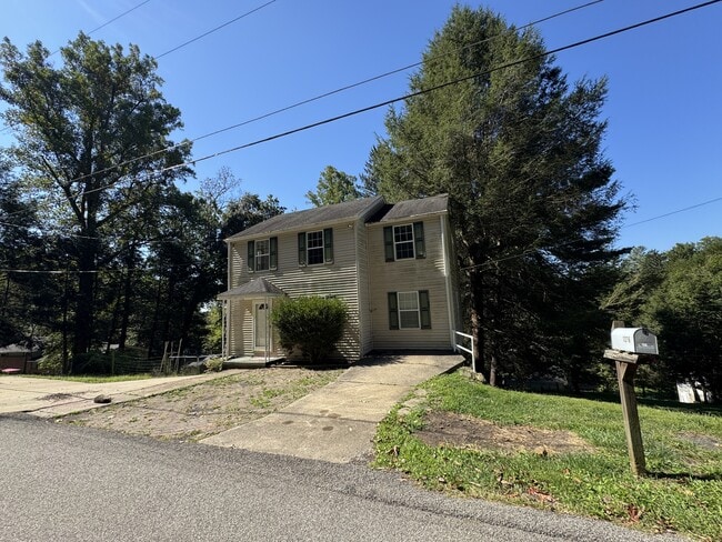 Building Photo - 1276 Hillcrest Rd