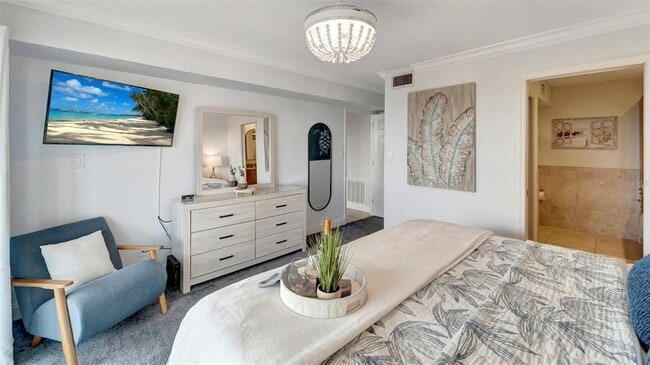 Building Photo - 1125 W Peppertree Dr