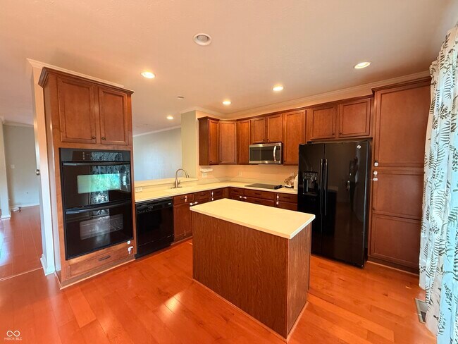 Building Photo - 11900 Kelso Dr