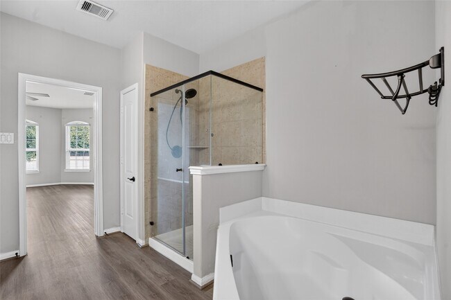 Building Photo - 7611 Dragon Pearls Ln