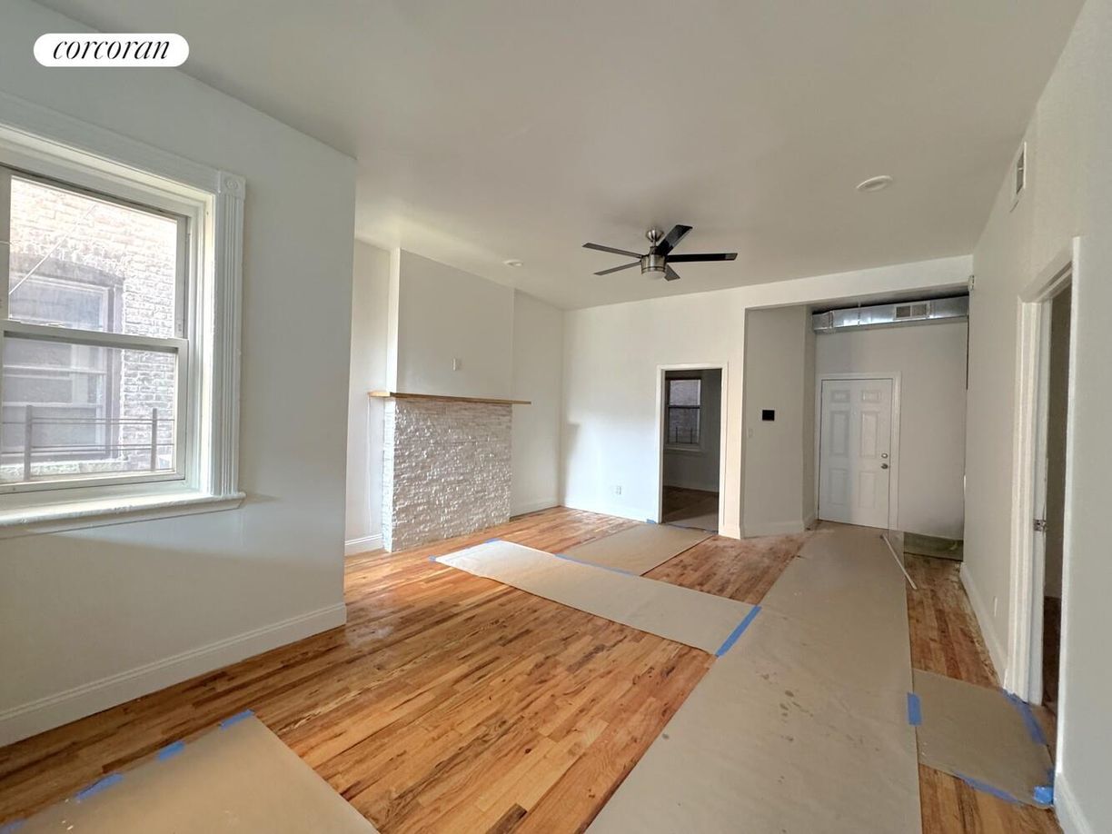Building Photo - 656 MacDonough St
