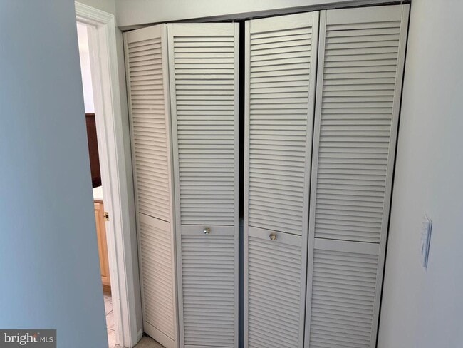 Building Photo - 5866 Orchard Hill Ct