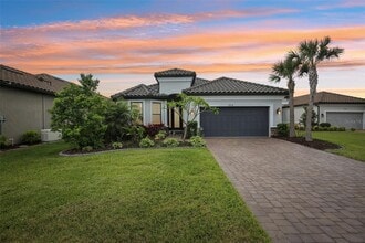 Building Photo - 10834 Calluna Dr