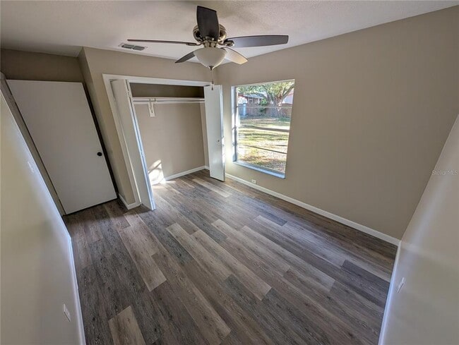 Building Photo - 11513 Valencia Dr