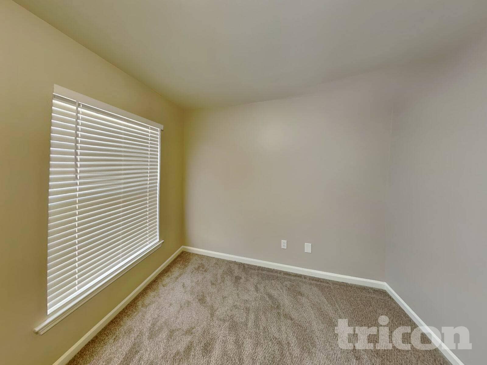 Building Photo - 1330 Nadies Ct