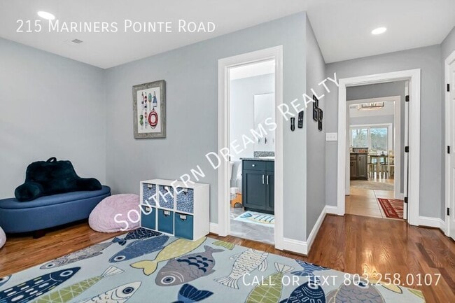 Building Photo - 215 Mariners Pointe Rd