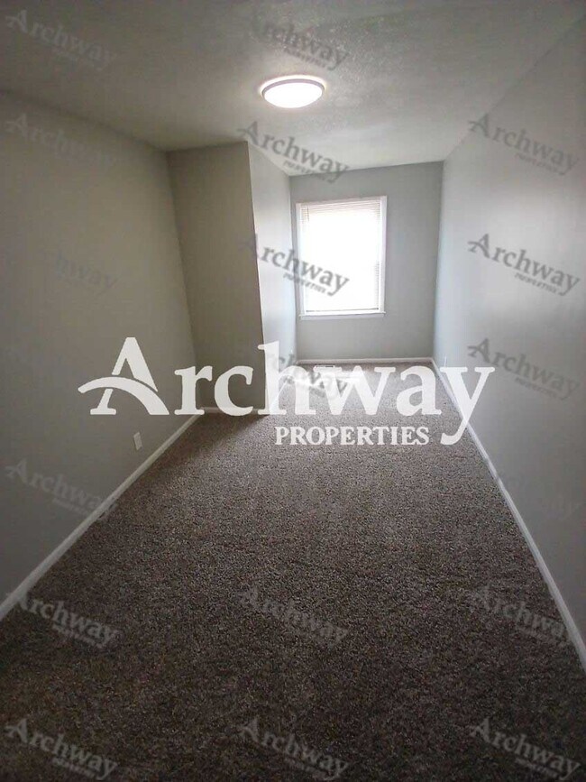 Building Photo - 1267 Petzold Dr