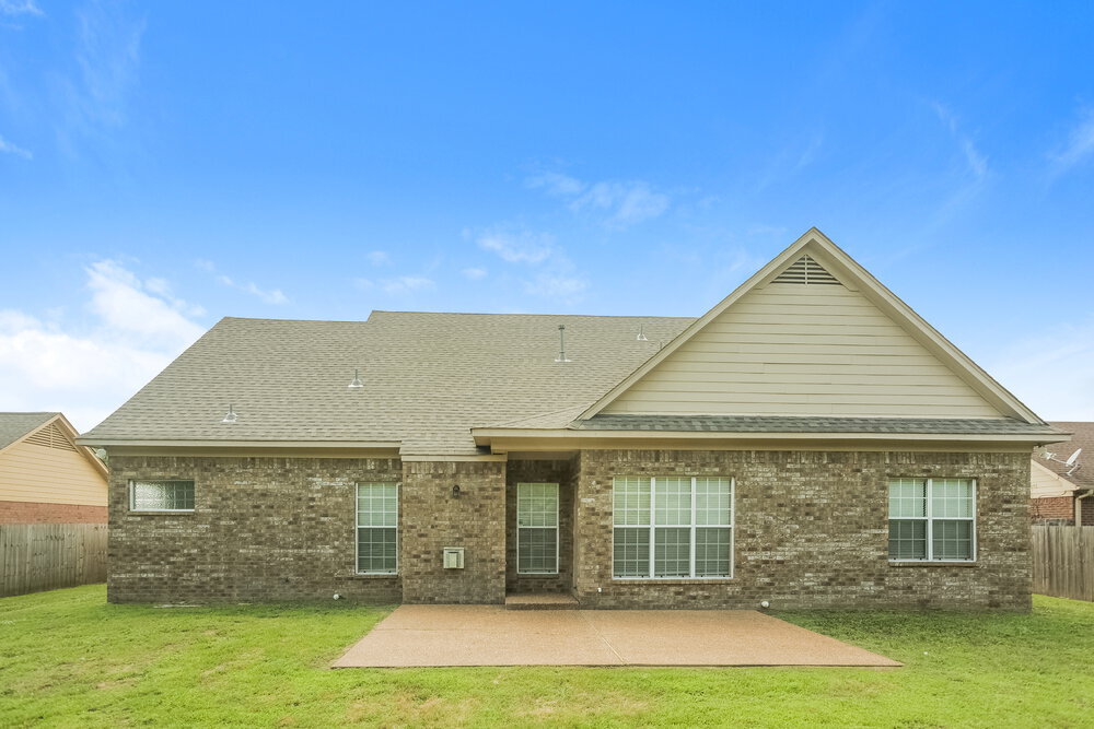 Building Photo - 6856 Cades Brook Dr