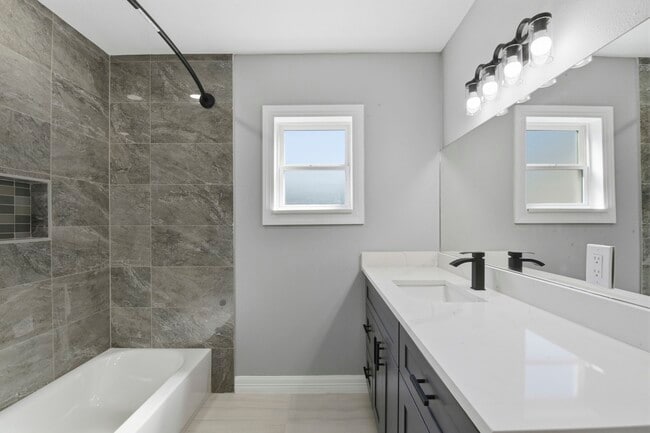 Building Photo - 1415 Avenue H