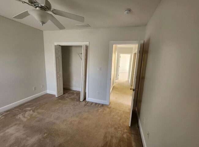 Building Photo - 4200 Blue Teal Pl