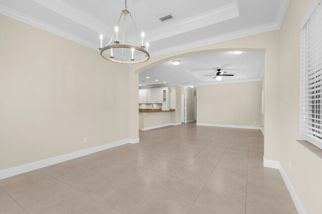 Dining room - 4400 Vanda Dr