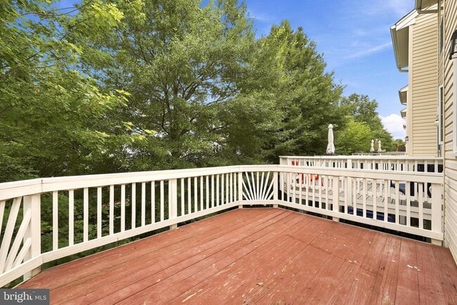 Building Photo - 20423 Trails End Terrace