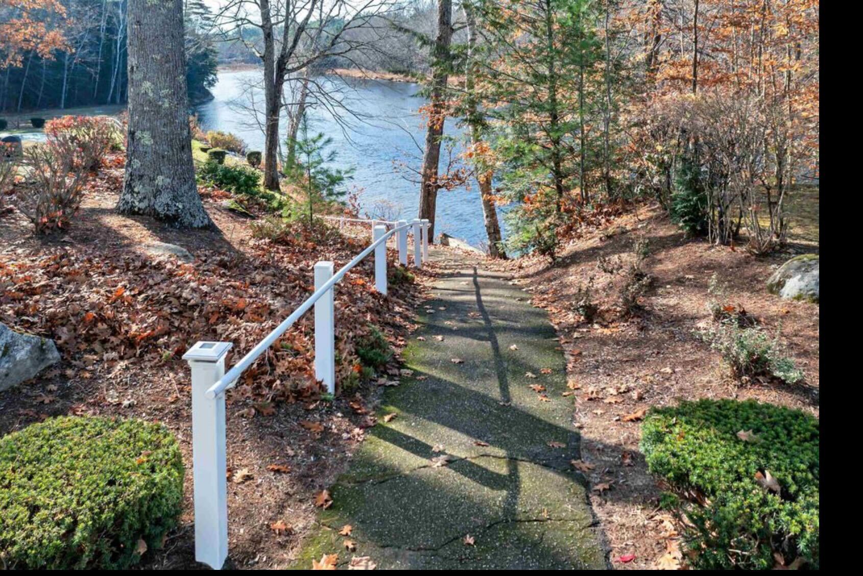 Building Photo - 56 Mountain River Ave