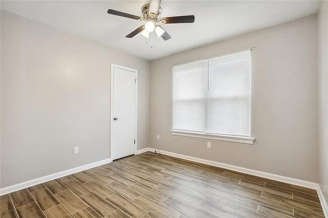 Building Photo - 1807 W Homestead Dr