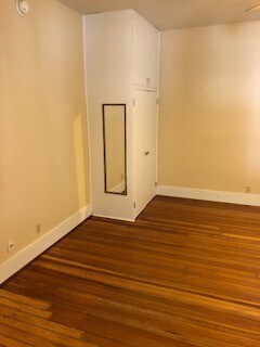 Building Photo - 515 S Fess Ave