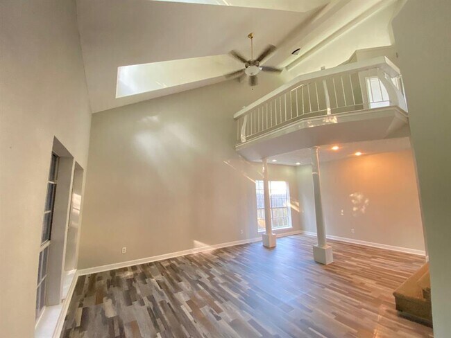Building Photo - 4315 Palmer Plantation Dr