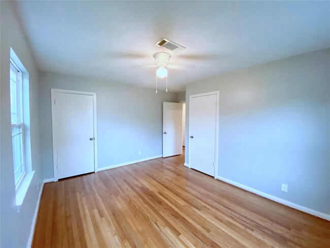 Building Photo - 8206 Montridge Dr