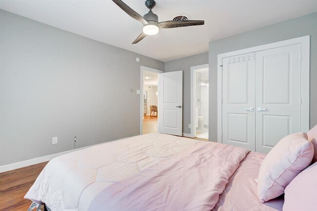 Building Photo - 2701 Bellefontaine St