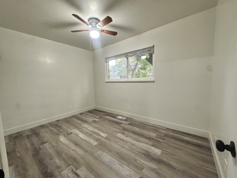 Building Photo - 1340 S 200 E