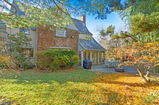 Building Photo - 107 Clinton Ave