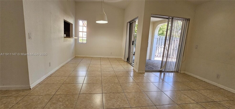 Building Photo - 1464 Springside Dr