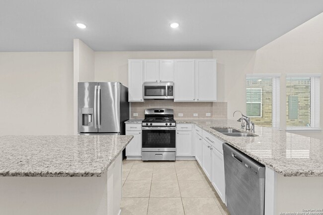 Building Photo - 9219 Cook Crk