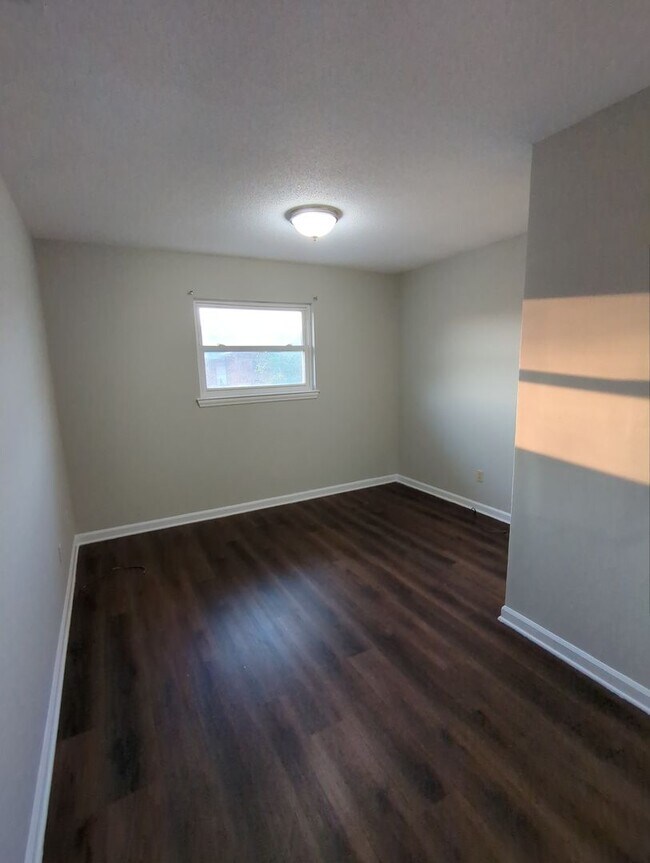 Building Photo - 4669 Cary Ln