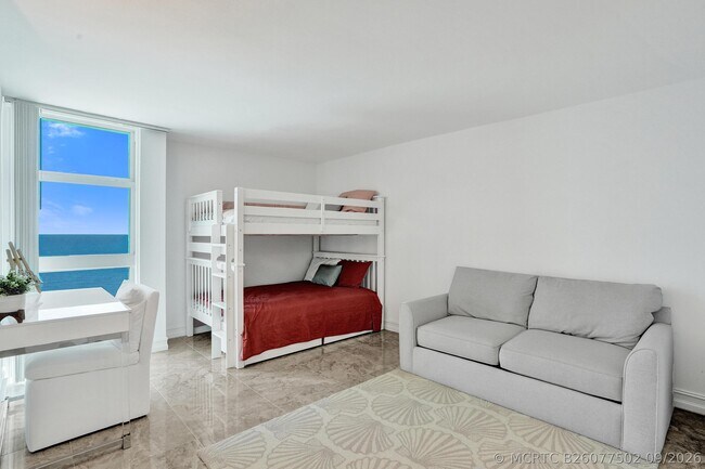 Building Photo - 1360 S Ocean Blvd