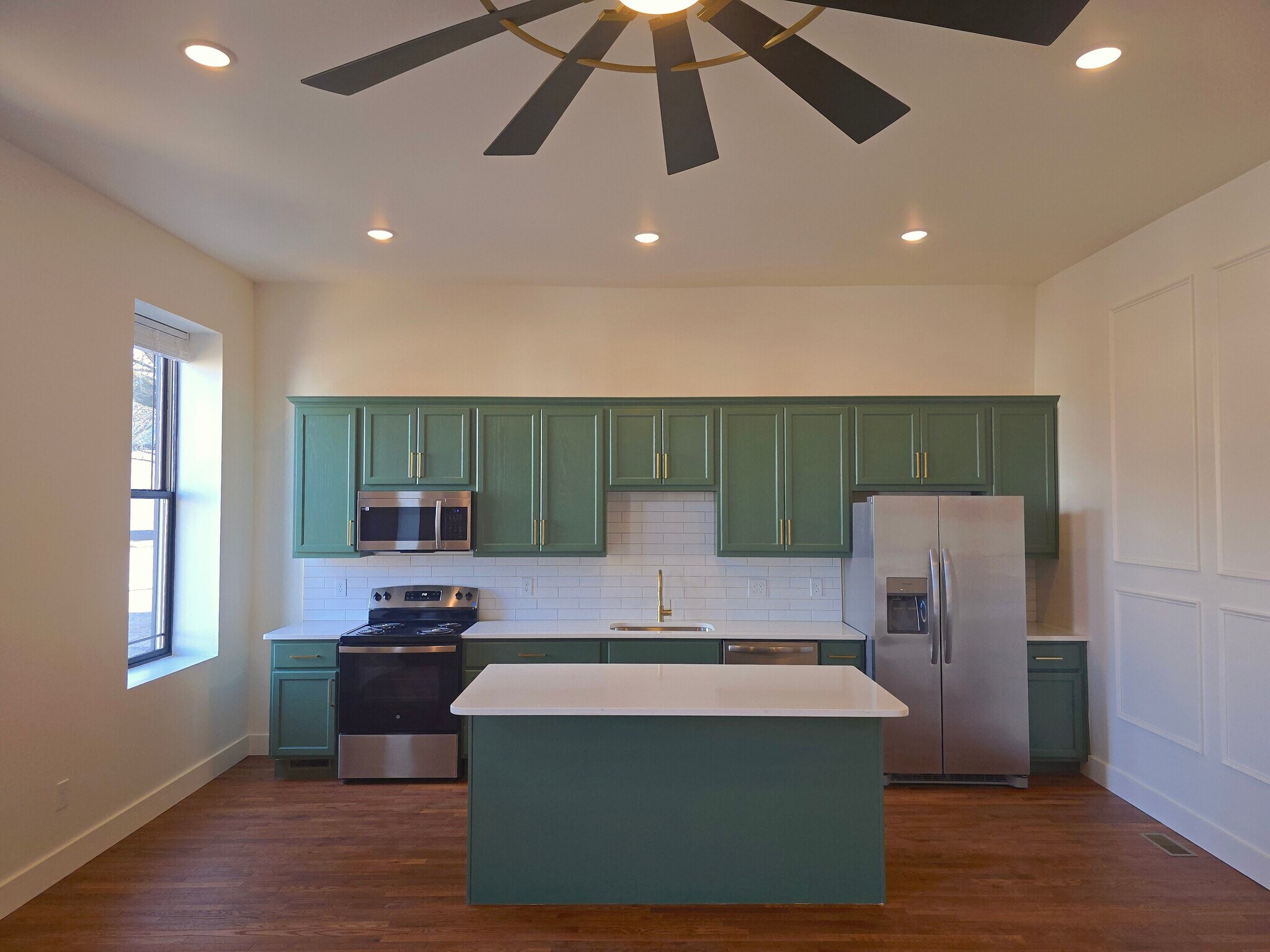 Building Photo - 1207 Lee St