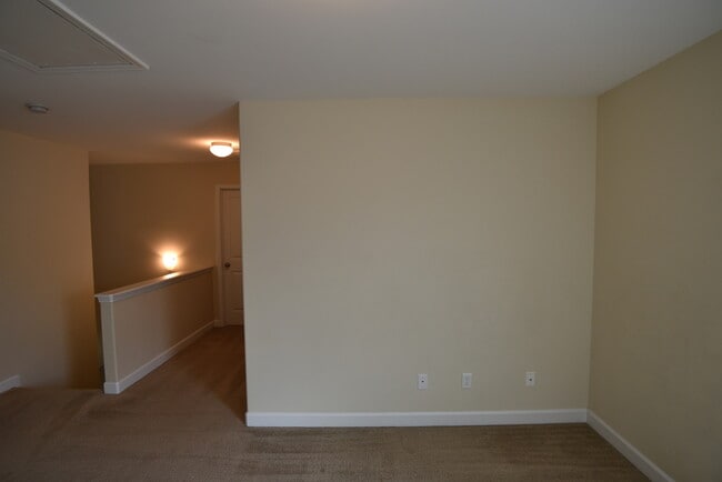 Building Photo - Available April 10th