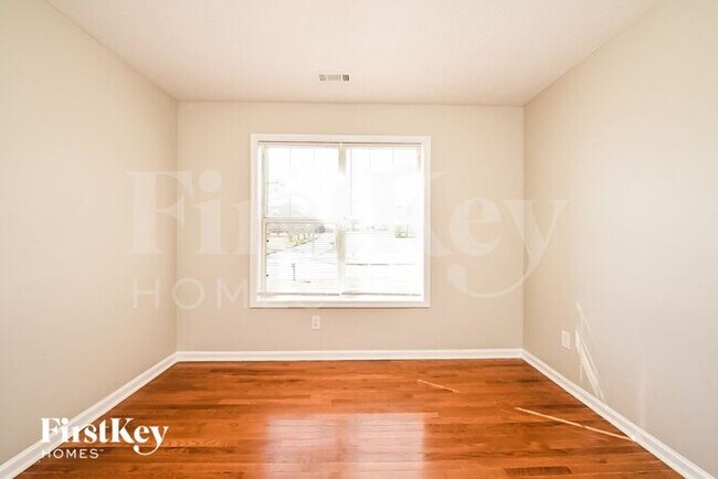 Building Photo - 3512 Tiffany Dr SE