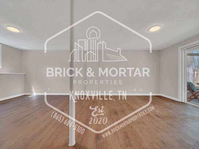 Building Photo - 1903 Huber Ct