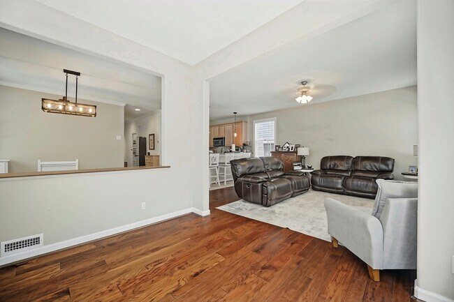 Building Photo - 1177 Treefern Dr