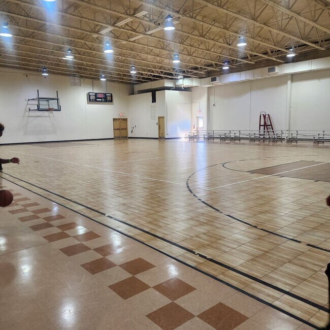 Building Photo - 3/2 LARGE corner lot in Polk County Poinciana