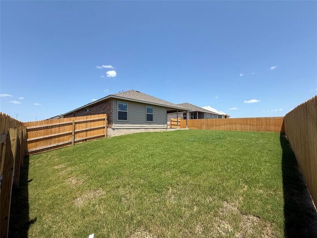 Building Photo - 229 Creekfall Rd
