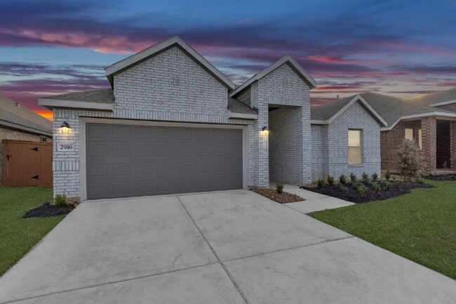 Building Photo - Katy New Construction