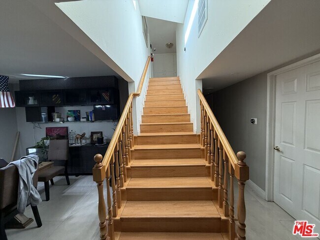 Building Photo - 12623 Jolette Ave