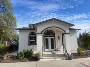 Building Photo - Newly Build Custom Cottage near Arden Park