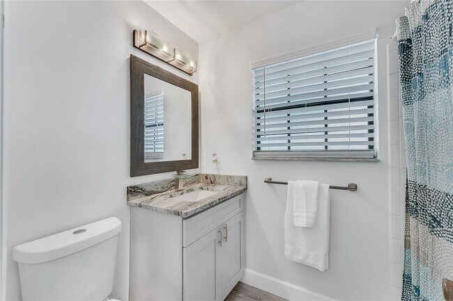 Building Photo - 563 Northbridge Dr