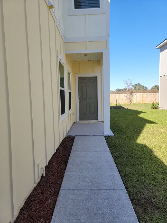 SmartHome & Security monitoring activated - 9025 Gifford Dr