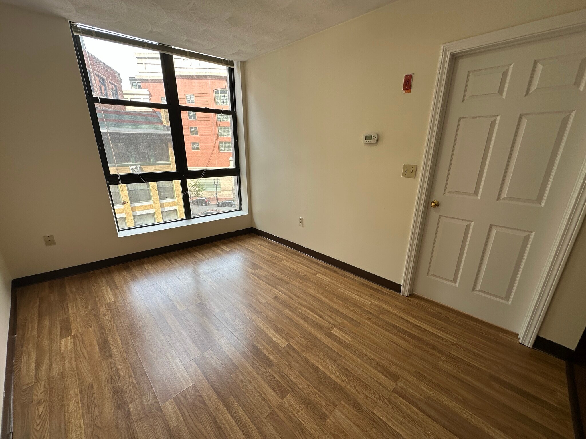 Building Photo - 68 Essex St