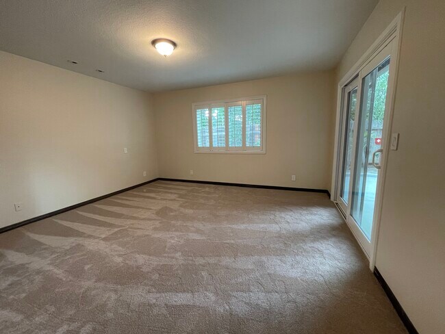 Building Photo - 17761 Quintana Ln