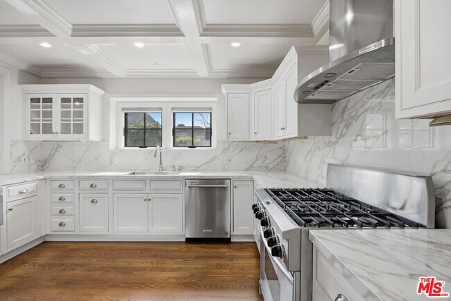 Building Photo - 4316 N Clybourn Ave