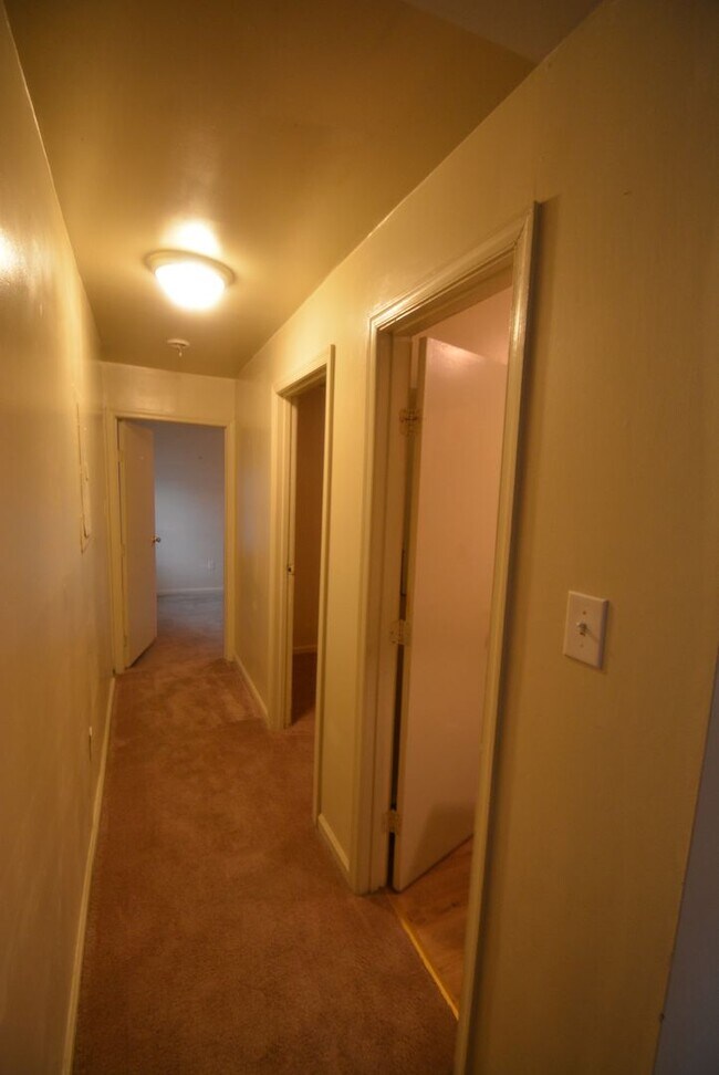 Building Photo - TAIT 112