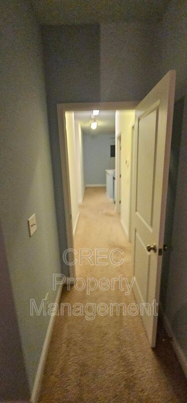 Building Photo - 3046 Sweetleaf Ln