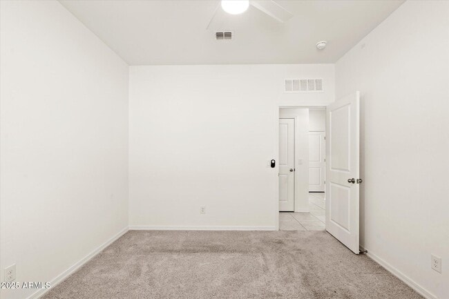 Building Photo - 18461 N Los Gabrieles Way
